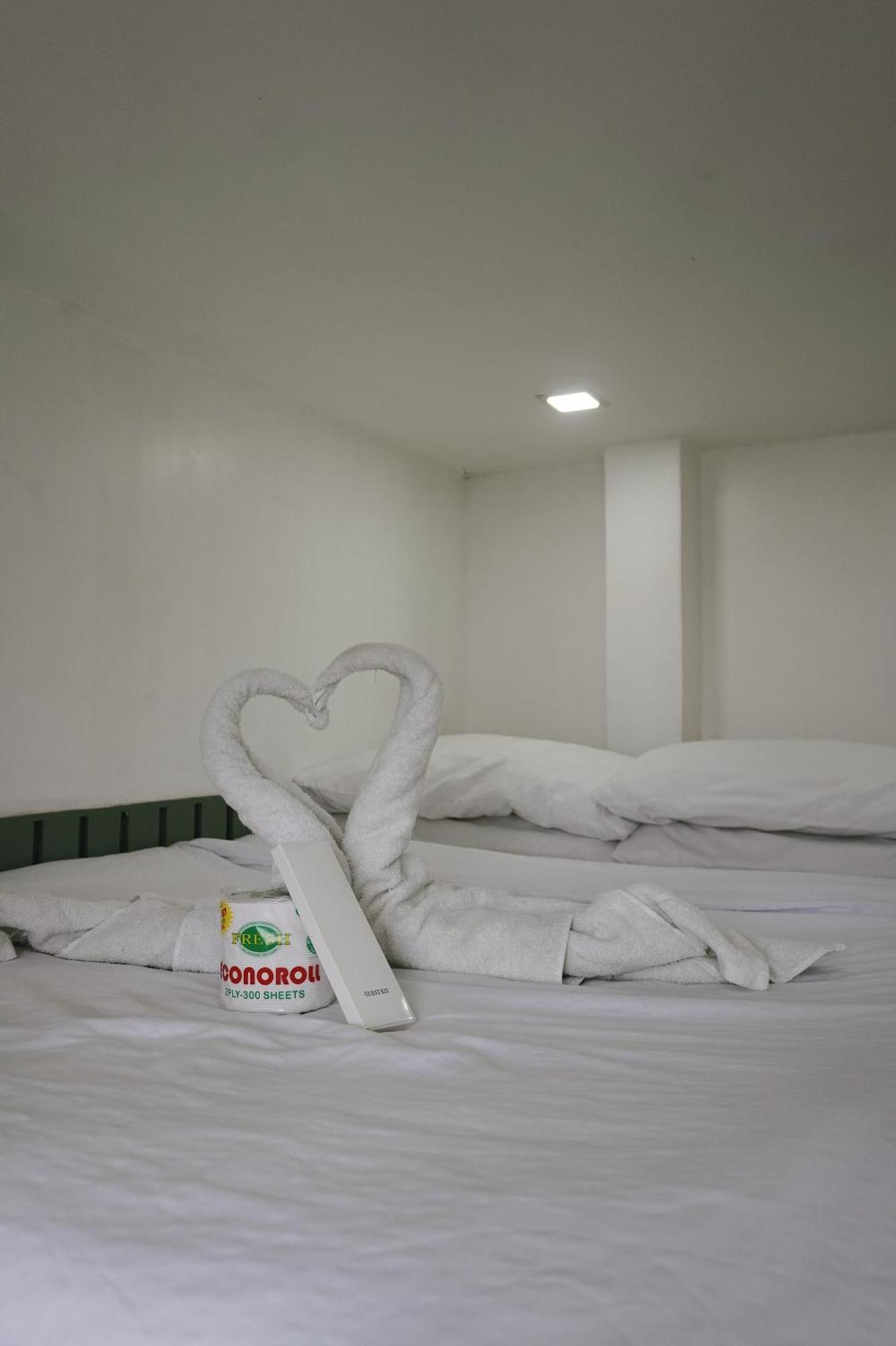 Cebu Backpackers Hostel エクステリア 写真