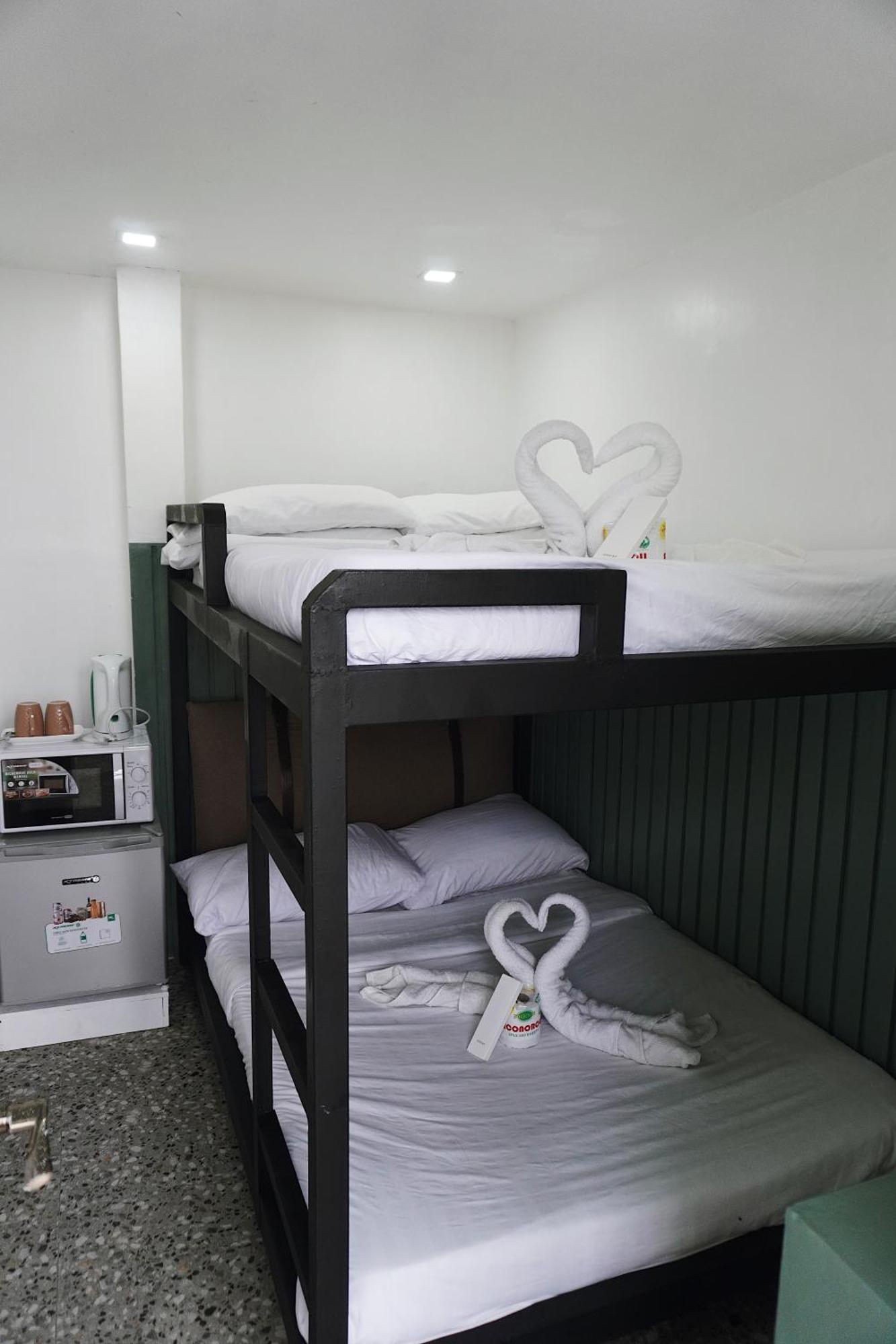 Cebu Backpackers Hostel エクステリア 写真